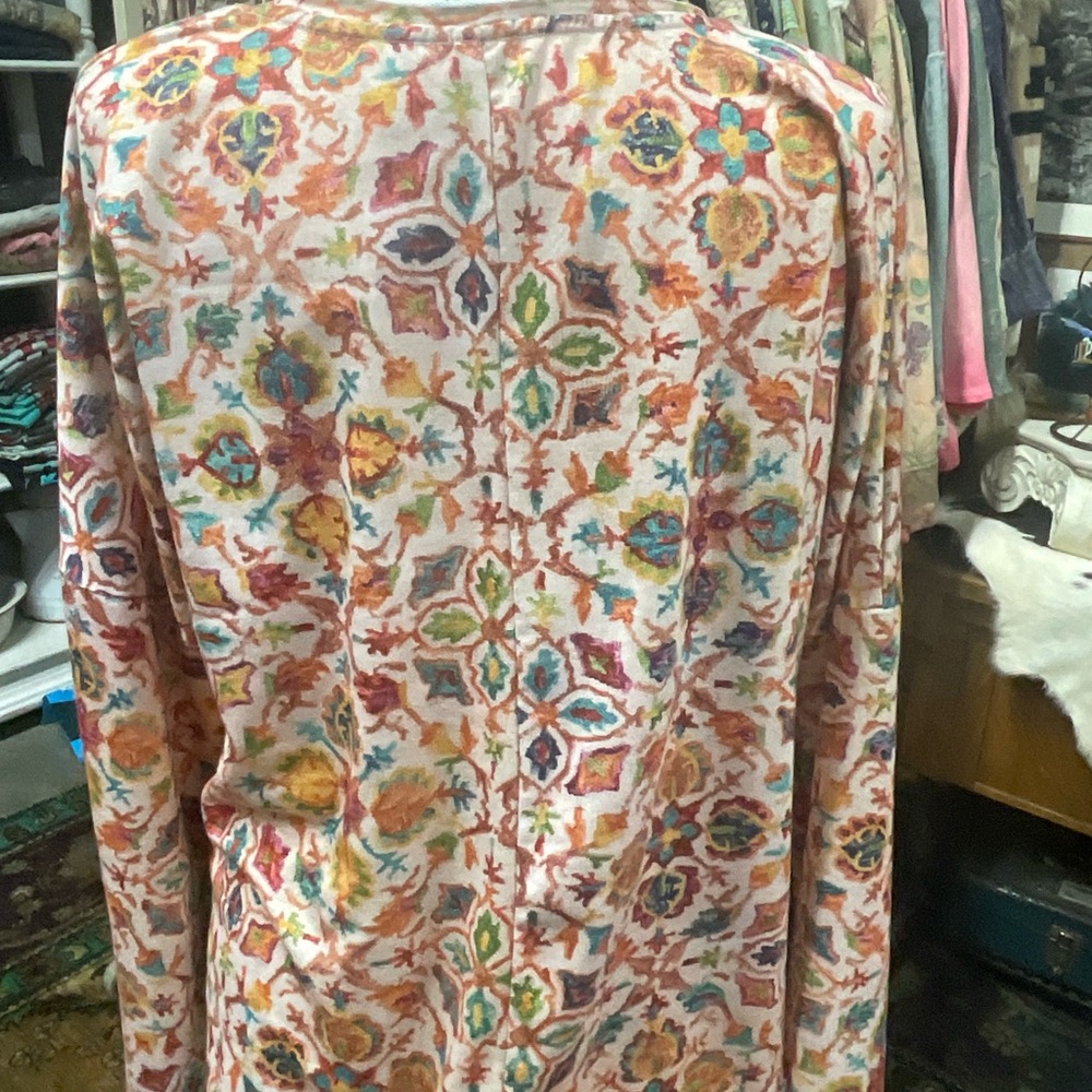 Colorful Patterned Women's Top - Picture 3 of 4